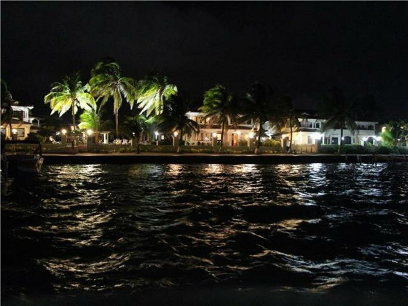 Isla Bonita Yacht Club Otel San Pedro  Dış mekan fotoğraf