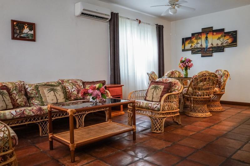 Isla Bonita Yacht Club Otel San Pedro  Dış mekan fotoğraf