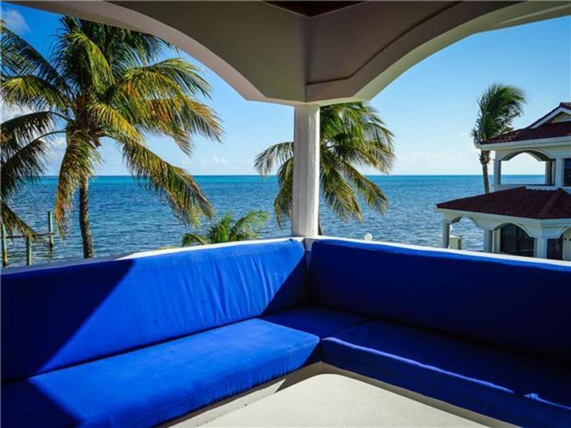 Isla Bonita Yacht Club Otel San Pedro  Dış mekan fotoğraf