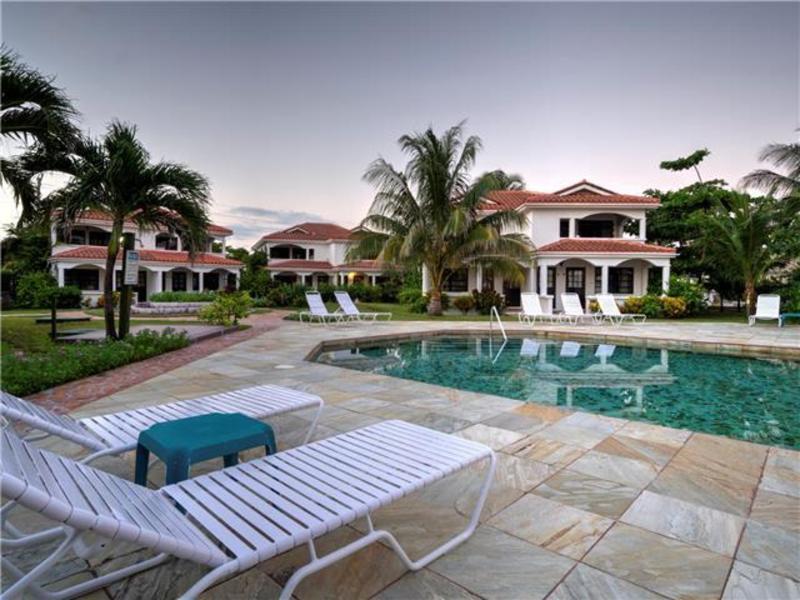 Isla Bonita Yacht Club Otel San Pedro  Dış mekan fotoğraf
